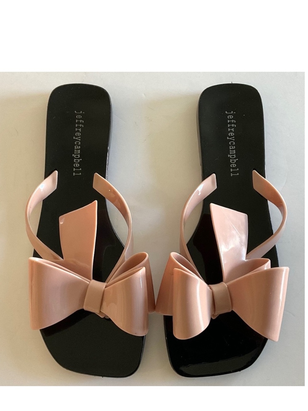 JEFFREY CAMPBELL Jelly Flip Flops Blush Black Shiny Sugary Bow Size 6